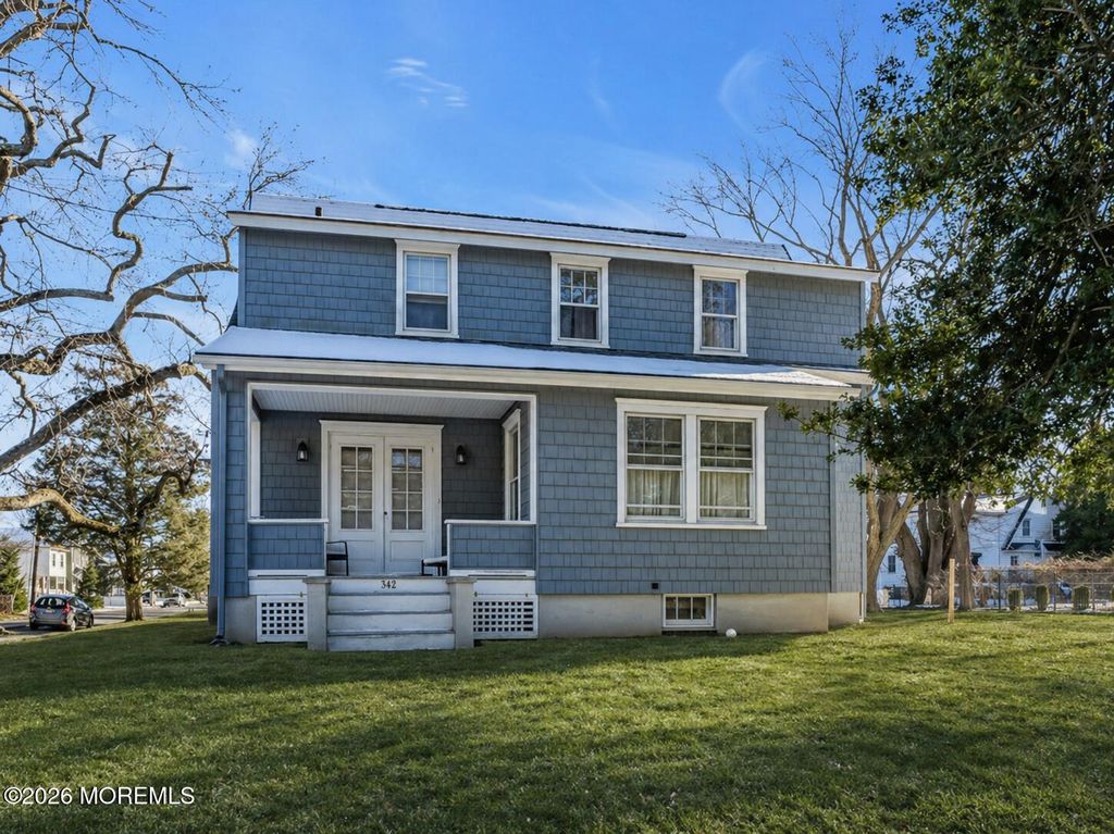 342 Wells Avenue, Oakhurst, NJ 07755