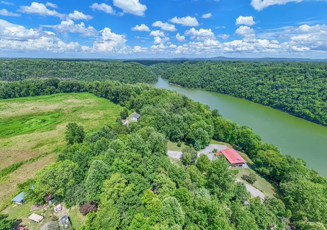 1908 Potts Camp Rd, Smithville, TN 37166