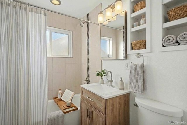 2580 S Perry Street, Denver, CO 80219