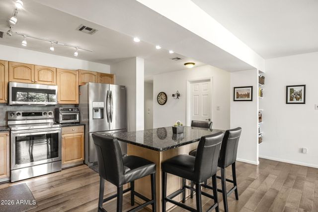 4440 E CLARENDON Avenue, Phoenix, AZ 85018