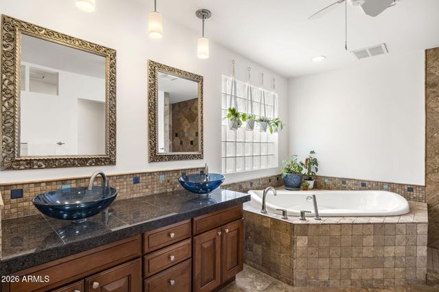 4440 E CLARENDON Avenue, Phoenix, AZ 85018