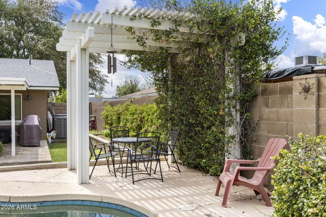 4440 E CLARENDON Avenue, Phoenix, AZ 85018