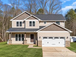 108 Pine Bluff Court, Mount Holly, NC 28120