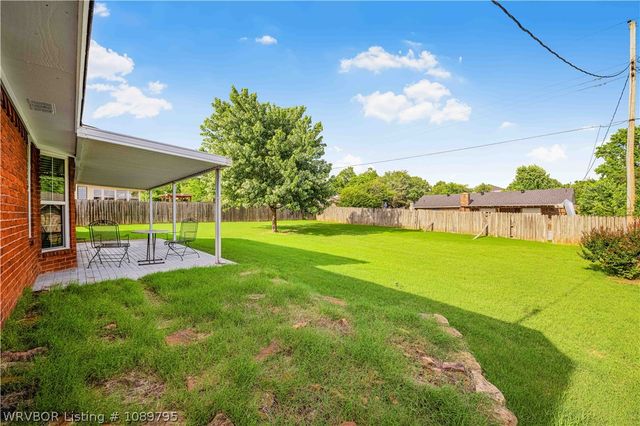 1410 Briarwood Drive, Alma, AR 72921