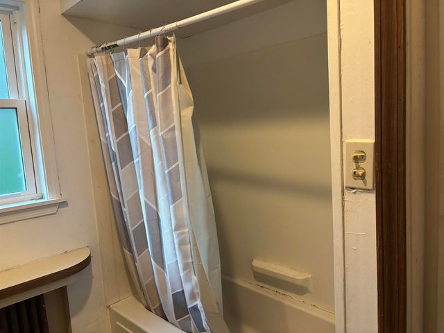 107 Adams, East Tawas, MI 48730