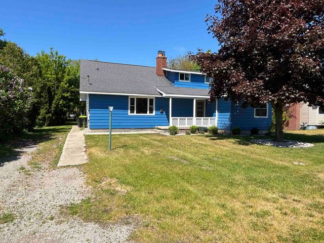 107 Adams, East Tawas, MI 48730