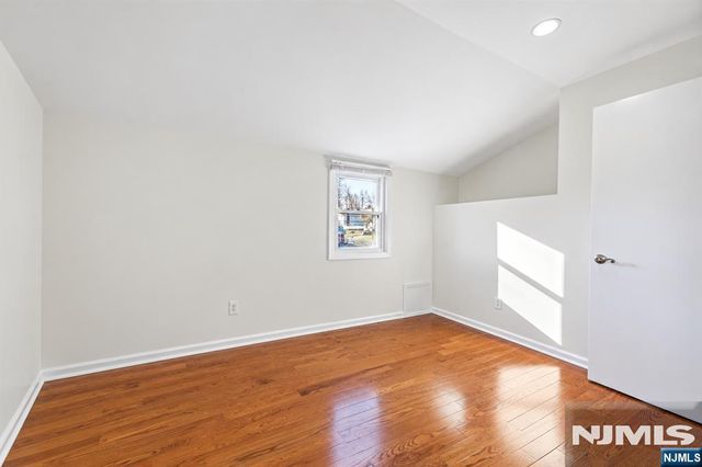 35 Lexington Avenue, Cresskill, NJ 07626