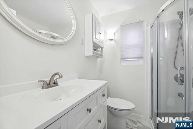 35 Lexington Avenue, Cresskill, NJ 07626