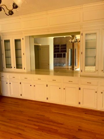 2419 East Briargate Drive, Bryan, TX 77802