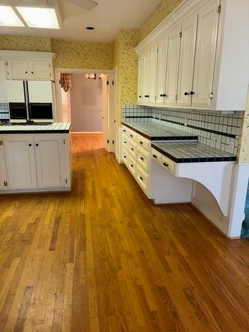 2419 East Briargate Drive, Bryan, TX 77802