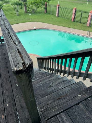 2419 East Briargate Drive, Bryan, TX 77802