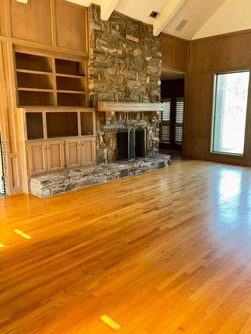 2419 East Briargate Drive, Bryan, TX 77802