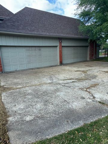 2419 East Briargate Drive, Bryan, TX 77802