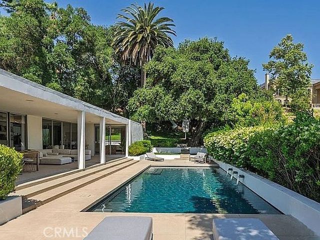 1030 San Rafael Ln, Pasadena, CA 91105