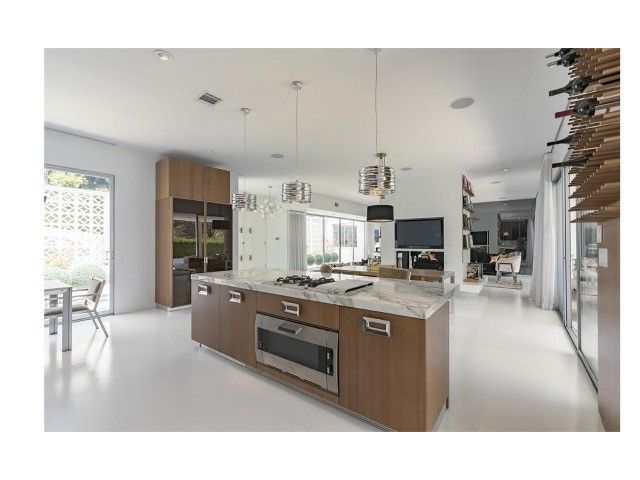 1030 San Rafael Ln, Pasadena, CA 91105