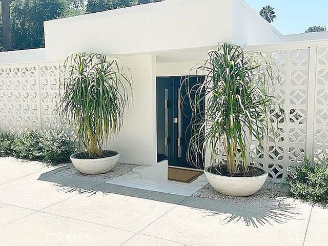 1030 San Rafael Ln, Pasadena, CA 91105