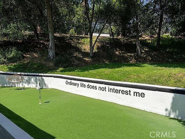 1030 San Rafael Ln, Pasadena, CA 91105