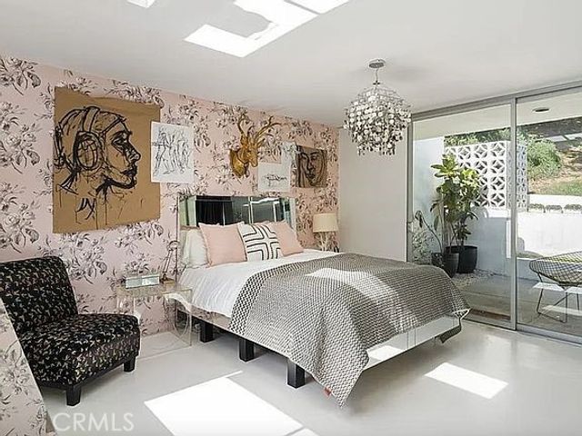 1030 San Rafael Ln, Pasadena, CA 91105