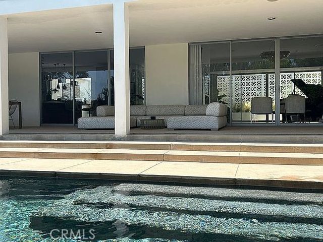 1030 San Rafael Ln, Pasadena, CA 91105