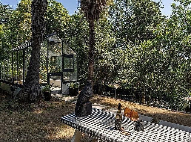 1030 San Rafael Ln, Pasadena, CA 91105