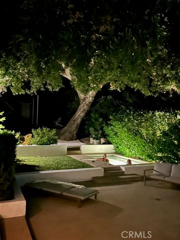 1030 San Rafael Ln, Pasadena, CA 91105