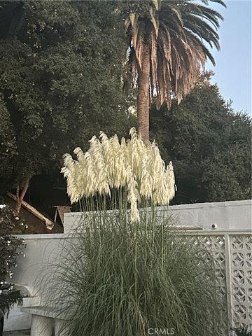 1030 San Rafael Ln, Pasadena, CA 91105