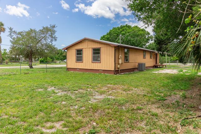 612 SW 9th Street, Okeechobee, FL 34974