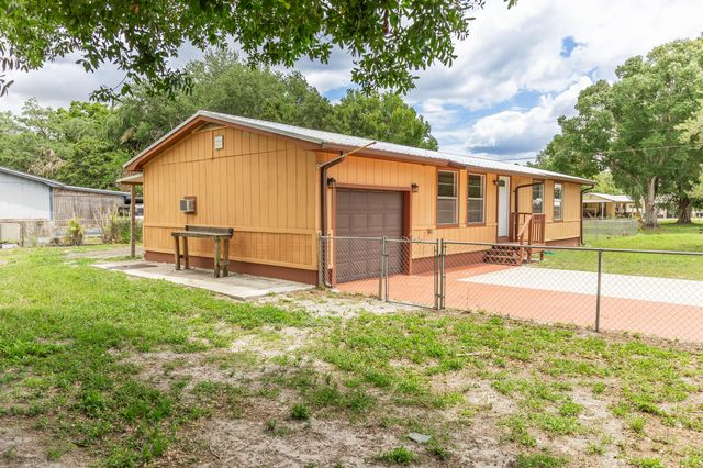 612 SW 9th Street, Okeechobee, FL 34974