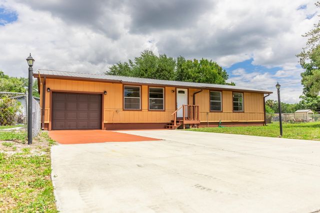 612 SW 9th Street, Okeechobee, FL 34974