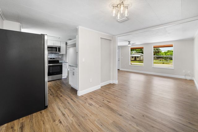612 SW 9th Street, Okeechobee, FL 34974