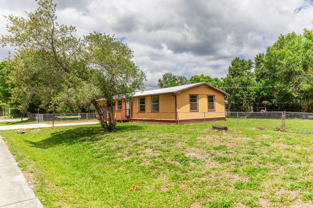 612 SW 9th Street, Okeechobee, FL 34974