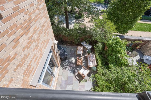 2985 38TH ST NW, Washington, DC 20016