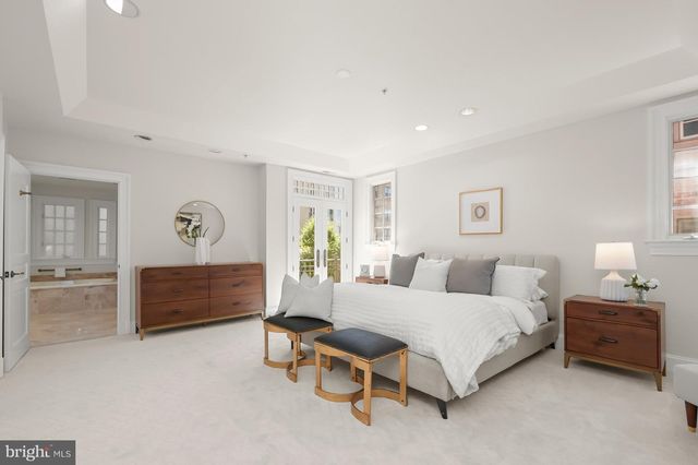 2985 38TH ST NW, Washington, DC 20016