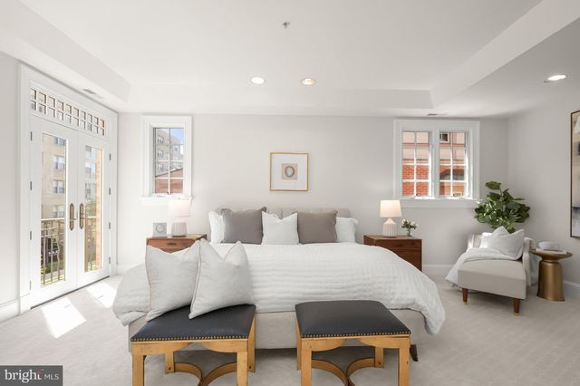 2985 38TH ST NW, Washington, DC 20016