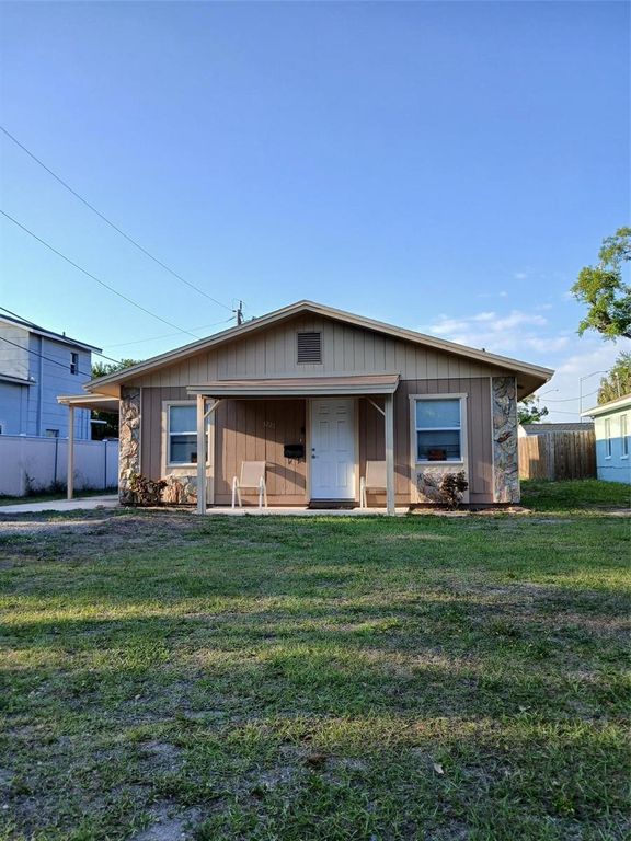 3227 QUEENSBORO AVENUE S, St Petersburg, FL 33712