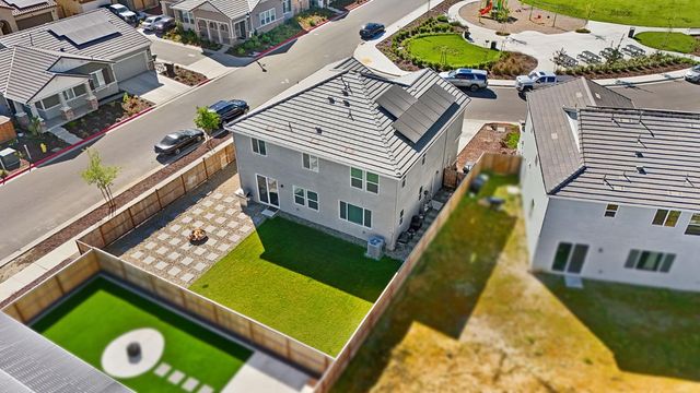 1601 Redhaven Pl, Hughson, CA 95326