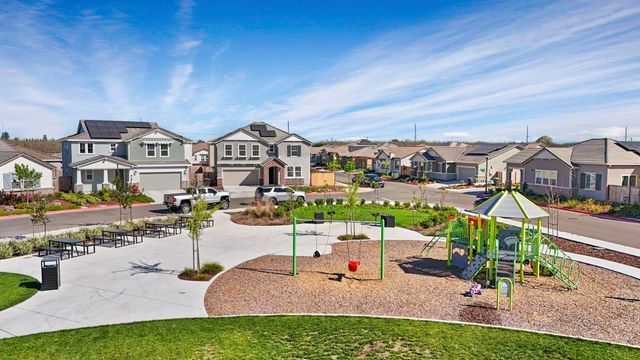 1601 Redhaven Pl, Hughson, CA 95326