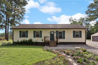 2063 Riley LN, Hayes, VA 23072