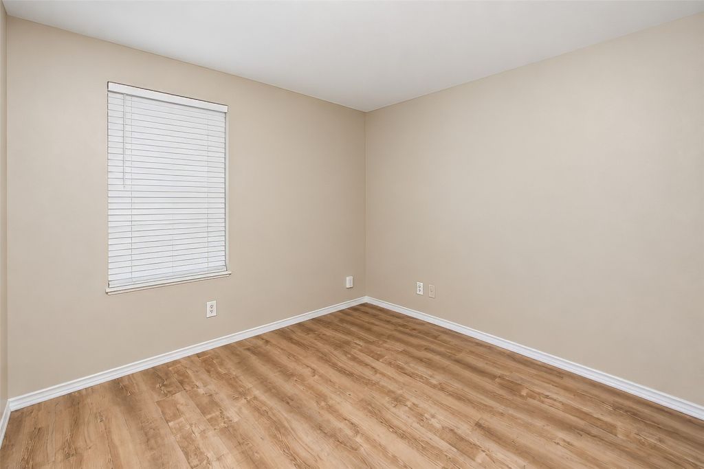 625 Horn Street, Crowley, TX 76036 — photo 5