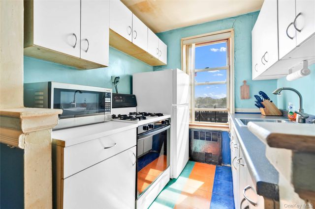 3203 Nostrand Avenue 5J, Brooklyn, NY 11229