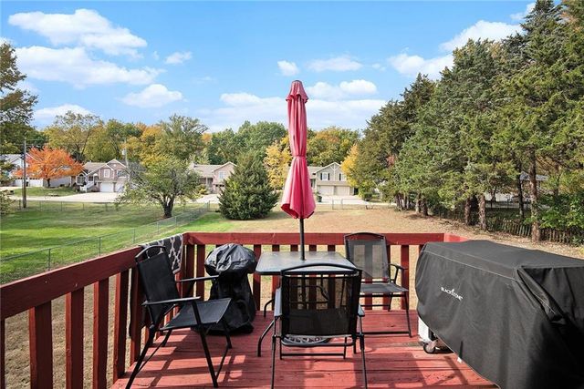 2116 Cambridge Street, Leavenworth, KS 66048