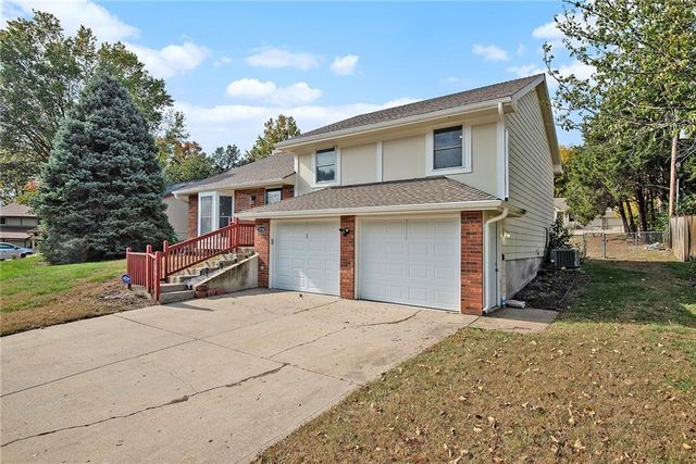 2116 Cambridge Street, Leavenworth, KS 66048