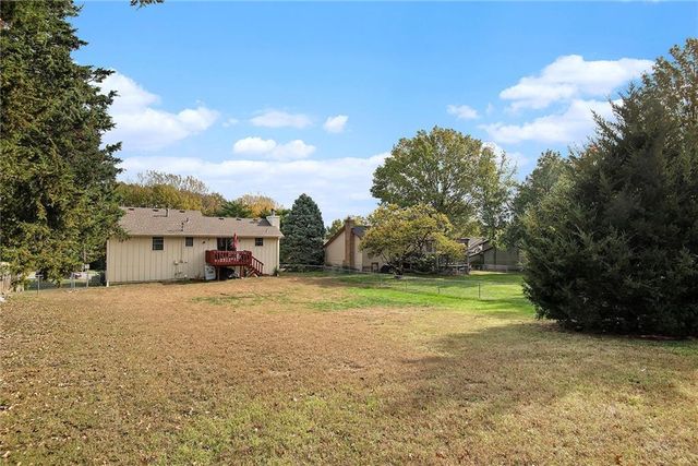 2116 Cambridge Street, Leavenworth, KS 66048