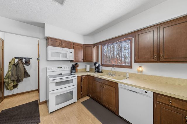 17220 Valley Drive, Big Rapids, MI 49307