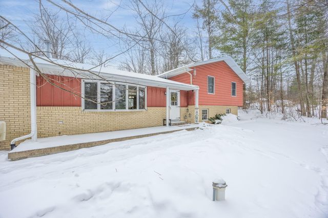 17220 Valley Drive, Big Rapids, MI 49307