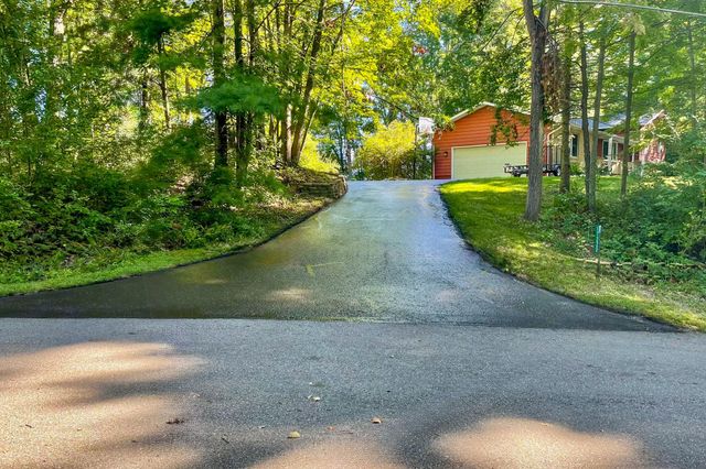 17220 Valley Drive, Big Rapids, MI 49307