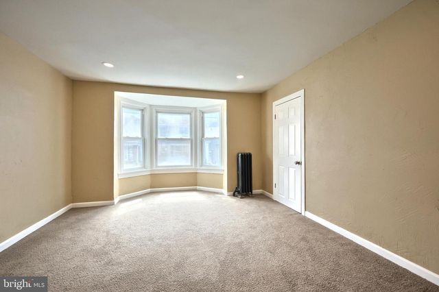 1415 W KING ST, York, PA 17404