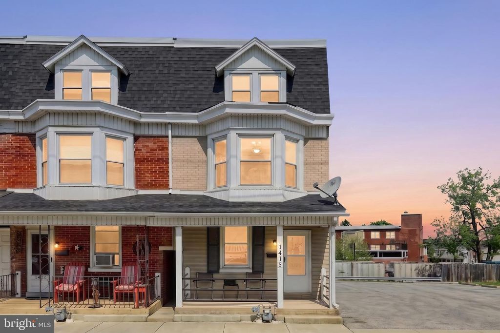 1415 W KING ST, York, PA 17404