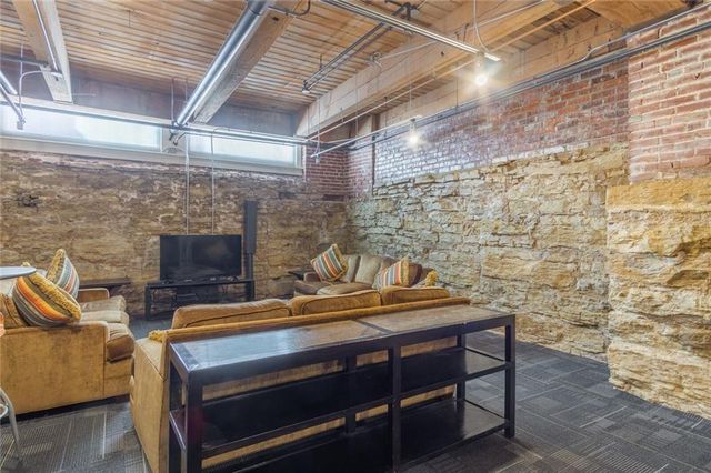308 W 8th Street 510, Kansas City, MO 64105