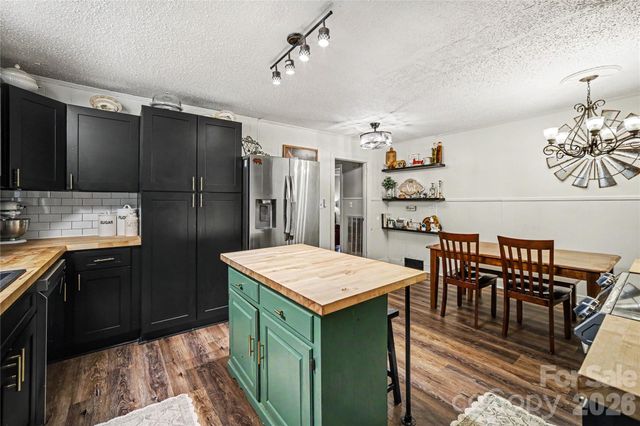 1224 Petes Road, Lincolnton, NC 28092